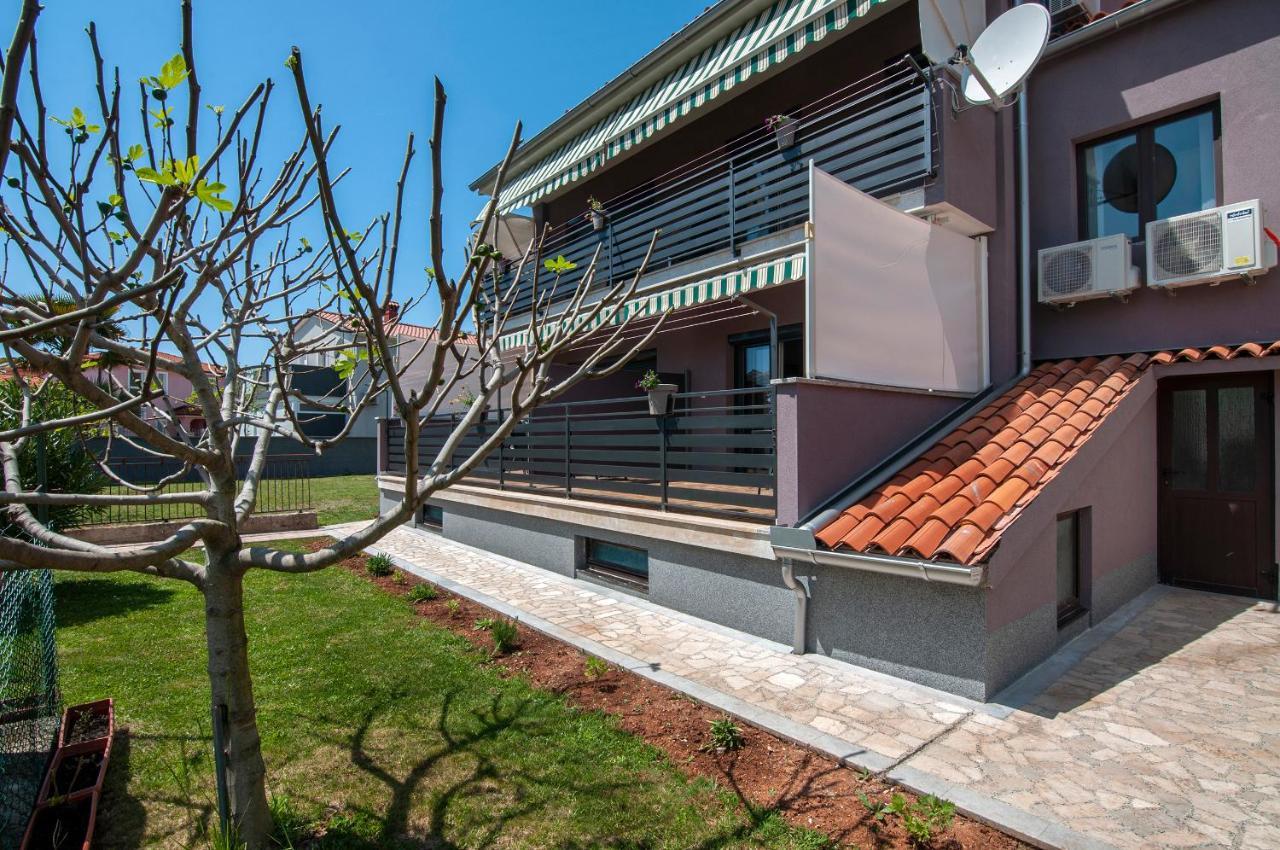 Apartments Kajfes Fažana Eksteriør bilde