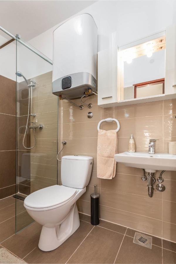 Apartments Kajfes Fažana Eksteriør bilde