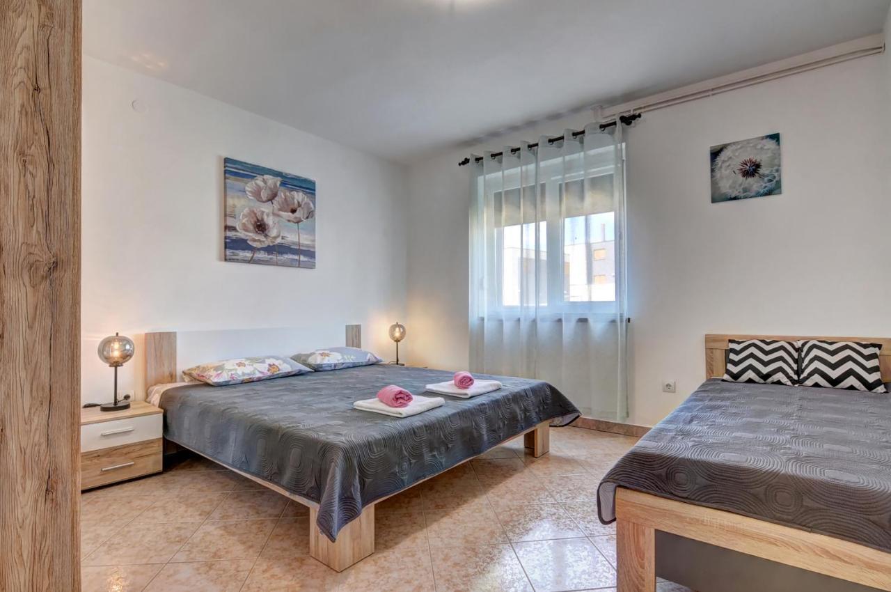 Apartments Kajfes Fažana Eksteriør bilde