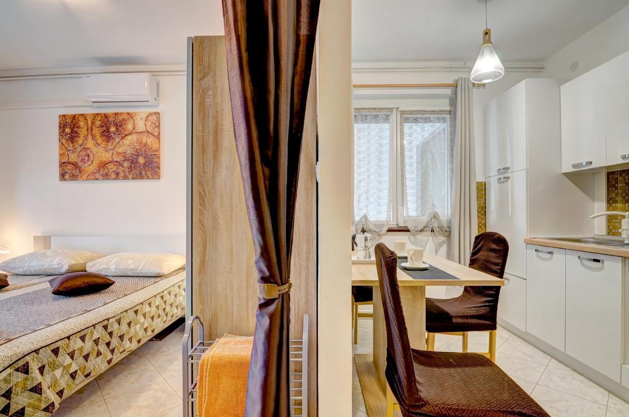 Apartments Kajfes Fažana Eksteriør bilde